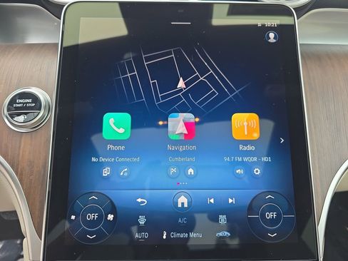 Certified 2025 Mercedes-Benz GLC 300 4MATIC image 23