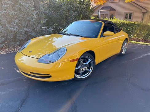 Used 2001 Porsche 911 Cabriolet image 91
