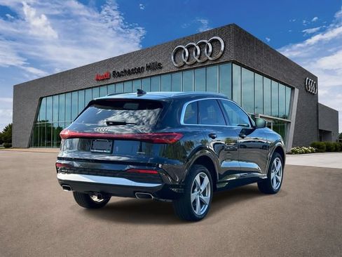 Certified 2025 Audi Q5 Premium w/ Premium Plus AWD/4WD image 5