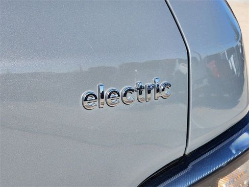 Certified 2023 Hyundai Kona SE image 8