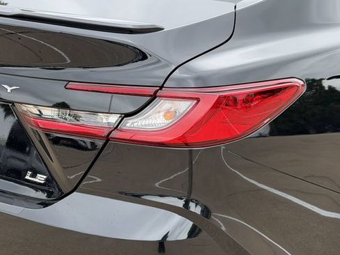 Used 2025 Toyota Camry LE FWD image 7