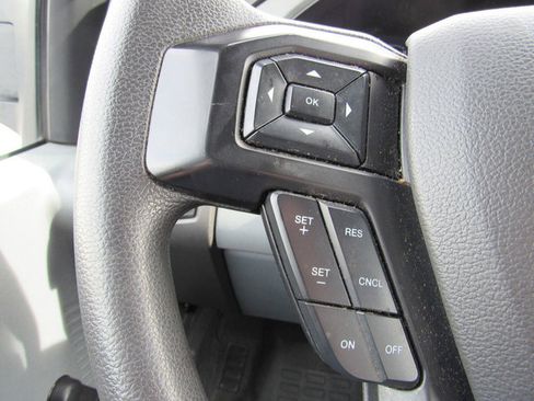 Used 2022 Ford F650 2WD Regular Cab Super Duty image 35