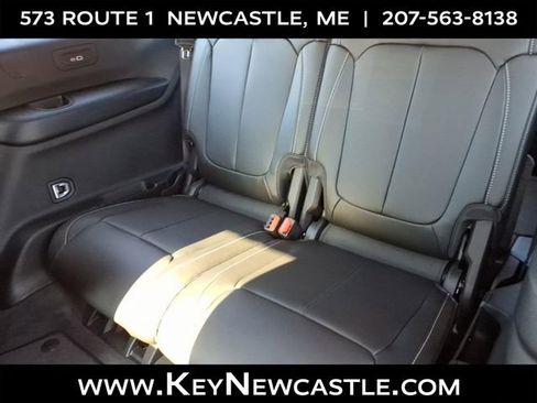 New 2026 Jeep Grand Cherokee L Limited w/ Limited Altitude Package AWD/4WD image 10
