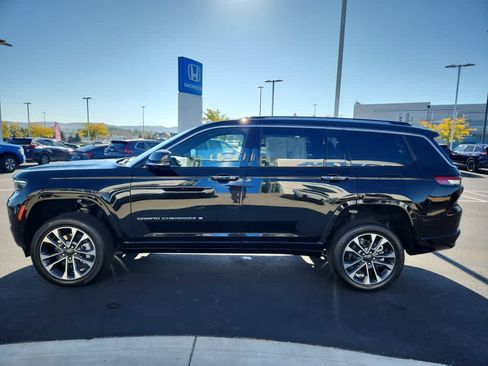 Used 2023 Jeep Grand Cherokee L Overland image 5