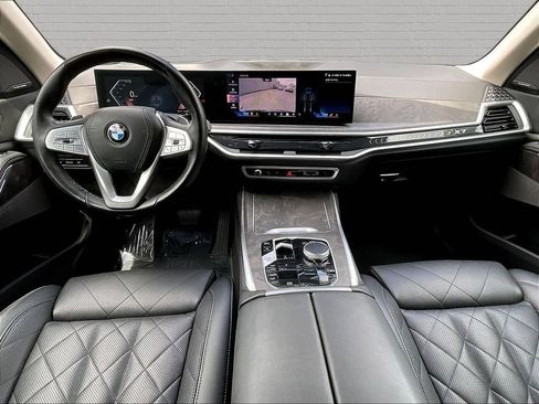 Used 2024 BMW X7 xDrive40i w/ Premium Package AWD/4WD image 7