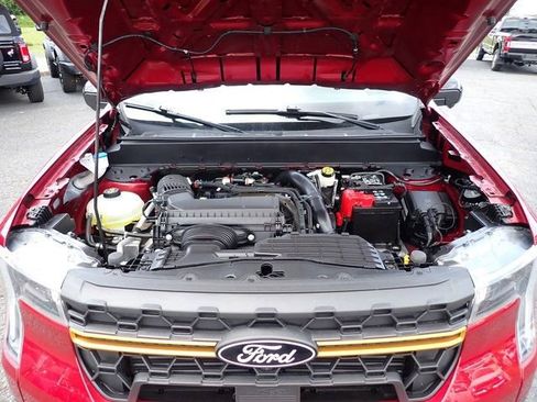 Certified 2025 Ford Maverick Tremor AWD/4WD image 15