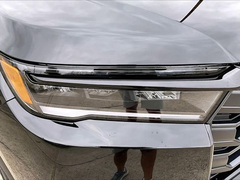 New 2026 Honda Pilot Sport image 13