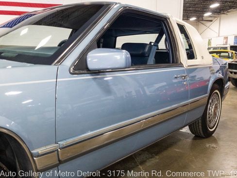 Used 1990 Cadillac Eldorado Coupe FWD image 21