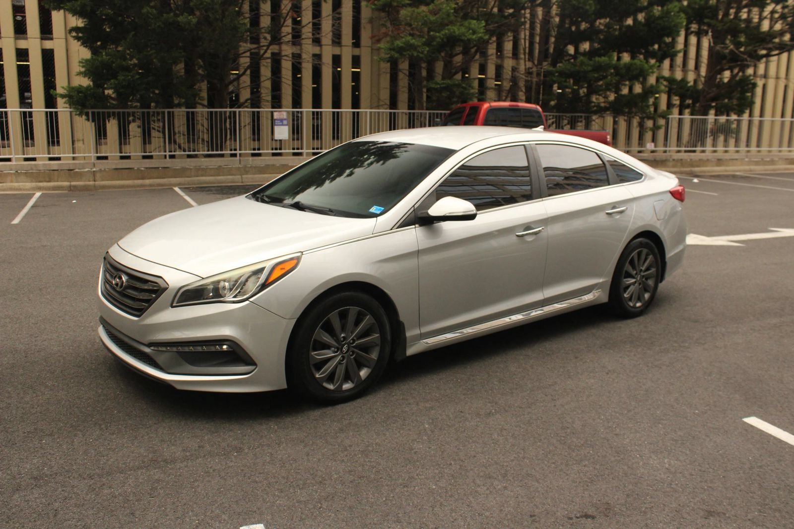 Used 2015 Hyundai Sonata Sport w/ Option Group 04 FWD image 12