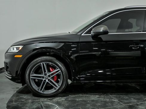 Used 2018 Audi SQ5 Premium Plus w/ S Sport Package image 6