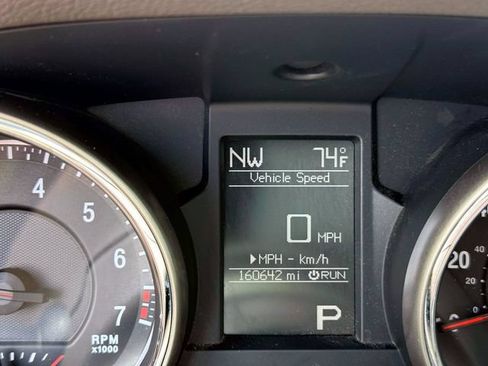 Used 2012 Jeep Grand Cherokee Laredo w/ Laredo E Group AWD/4WD image 24