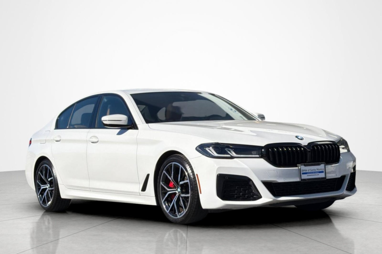 Used 2023 BMW 530i w/ M Sport Package RWD image 7