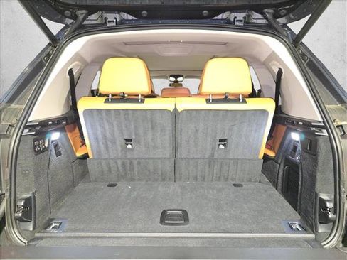 Used 2022 BMW X7 xDrive40i w/ Premium Package image 13