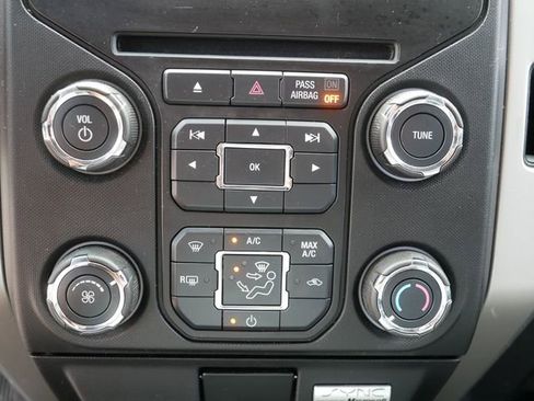 Used 2013 Ford F150 XLT w/ Luxury Equipment Group AWD/4WD image 32