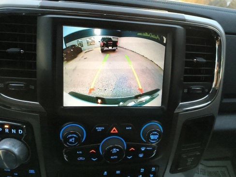 Used 2017 RAM 1500 Laramie w/ Convenience Group image 25