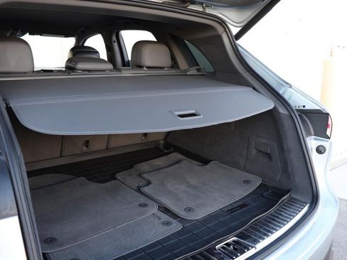 Used 2021 Porsche Cayenne image 24