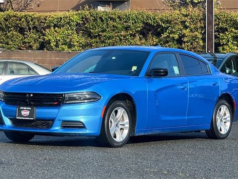 Used 2023 Dodge Charger SXT image 11