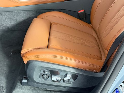 New 2026 BMW X5 sDrive40i w/ Executive Package RWD image 13