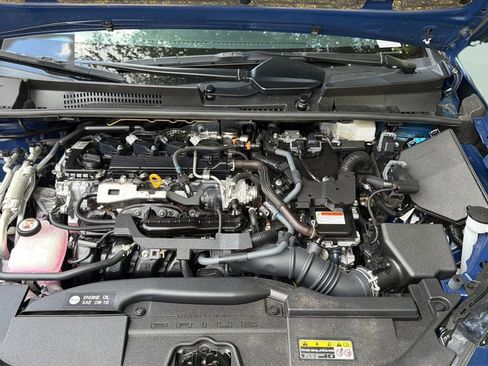 Used 2024 Toyota Prius Prime Premium FWD image 32