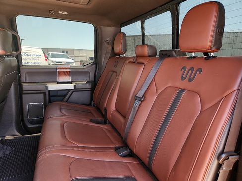 Used 2018 Ford F250 King Ranch w/ King Ranch Ultimate Package AWD/4WD image 9