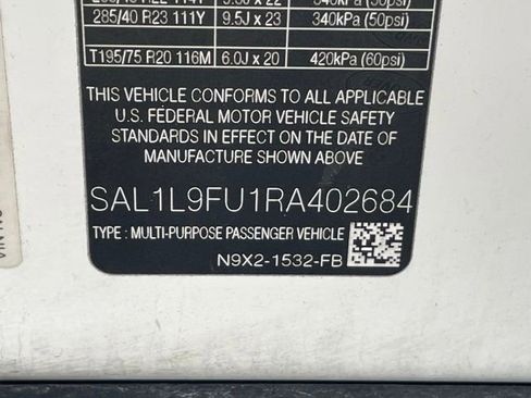 Used 2024 Land Rover Range Rover Sport Dynamic SE image 33