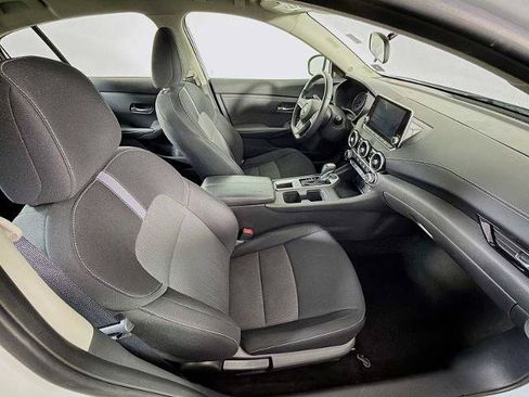 Certified 2022 Nissan Sentra SV FWD image 24