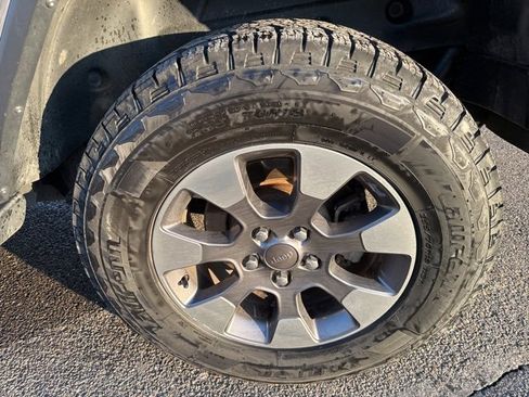 Used 2019 Jeep Wrangler Unlimited Sahara w/ Cold Weather Group image 11