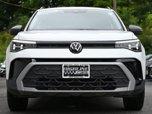 Used 2025 Volkswagen Taos S AWD/4WD image 8