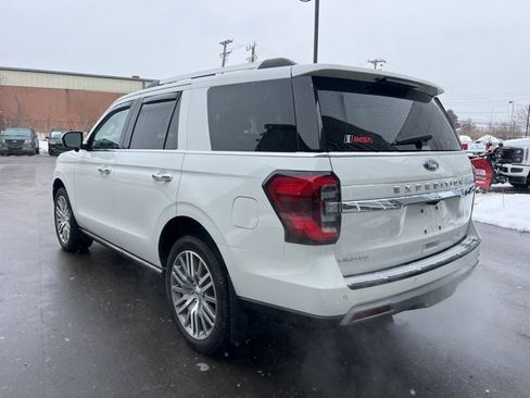 Used 2023 Ford Expedition Limited image 7