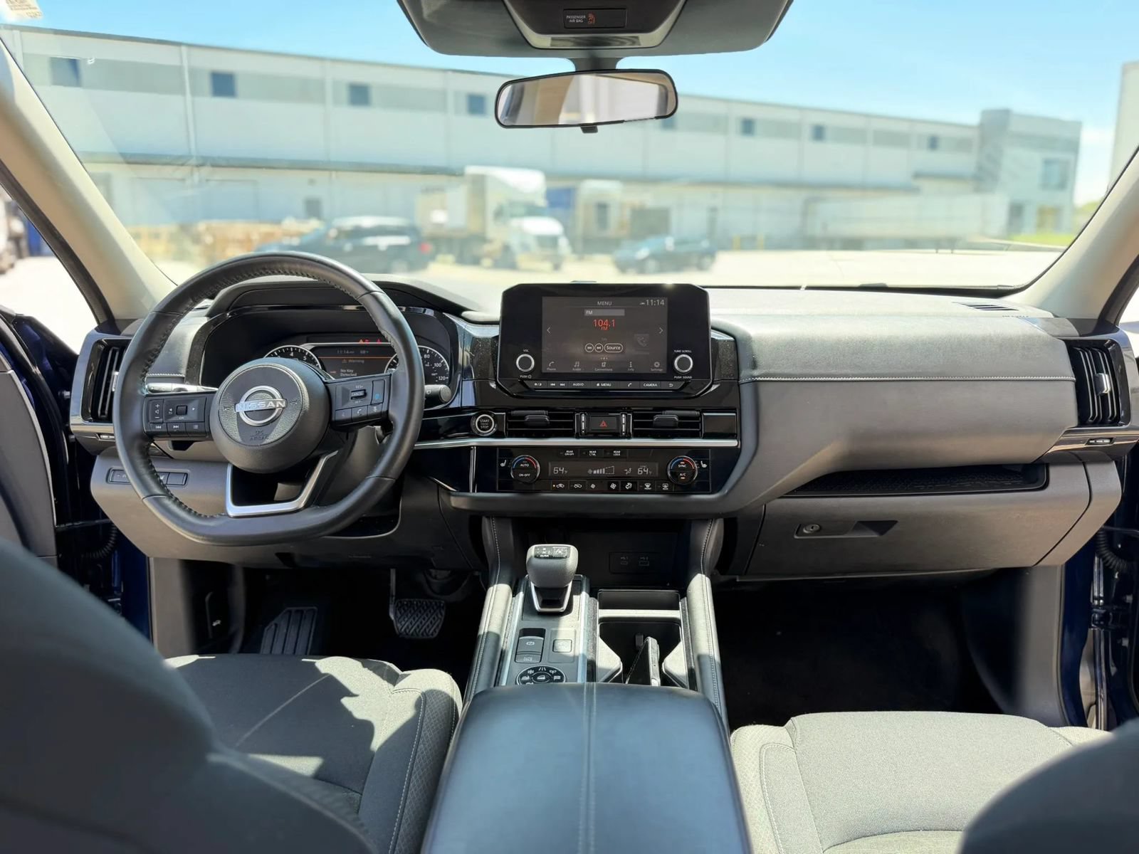 Used 2022 Nissan Pathfinder SV w/ SV Premium Package AWD/4WD image 26