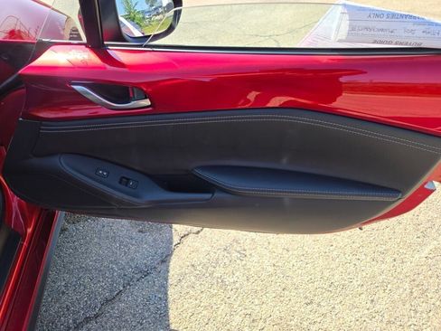 Used 2024 MAZDA MX-5 Miata Club w/ Interior Package RWD image 7
