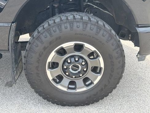 Used 2024 Ford F350 Lariat w/ Lariat Ultimate Package AWD/4WD image 47