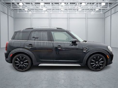 Certified 2023 MINI Cooper Countryman S w/ Signature Upholstery Package image 4