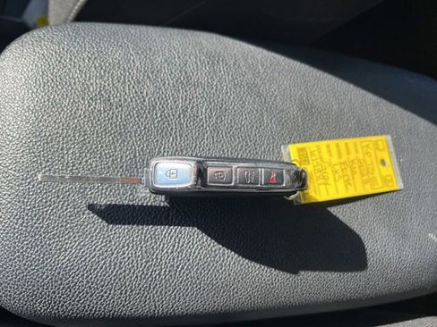 Certified 2023 Kia Forte LXS image 33