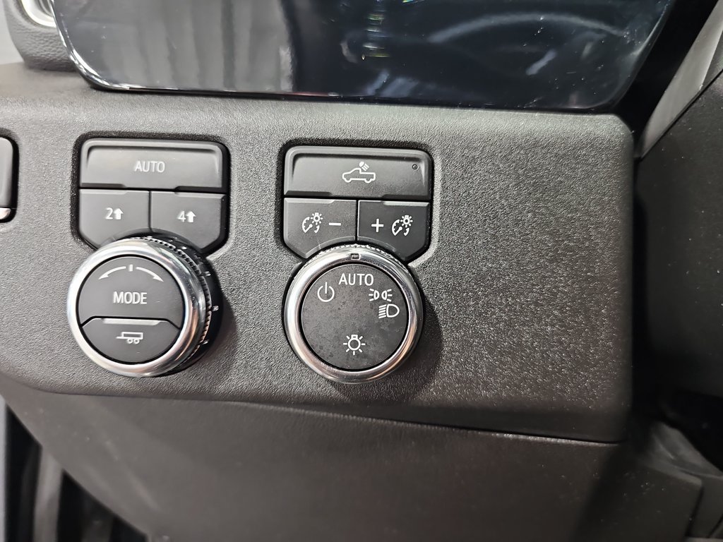 Used 2023 GMC Sierra 1500 SLE AWD/4WD image 26