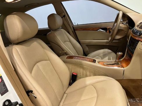 Used 2008 Mercedes-Benz E 350 Sedan image 52