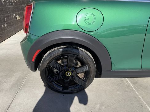 Used 2023 MINI Cooper SE FWD image 15