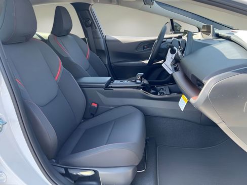 New 2026 Toyota Prius Plug-In Hybrid image 17