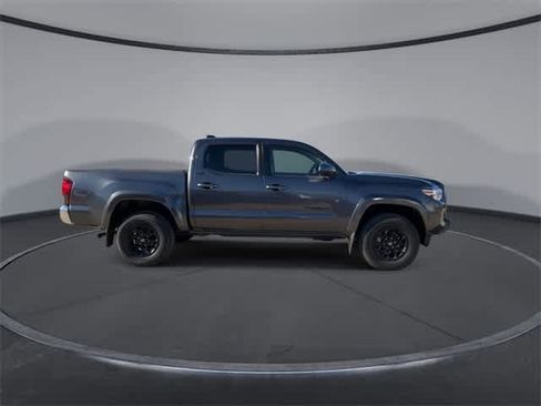 Used 2022 Toyota Tacoma SR5 image 9