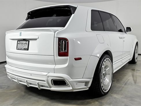Used 2023 Rolls-Royce Cullinan AWD/4WD image 10