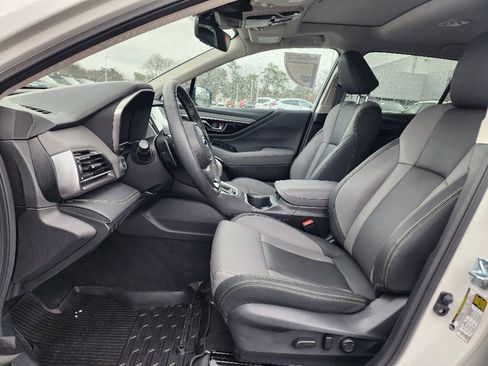 Certified 2025 Subaru Outback Onyx Edition image 32