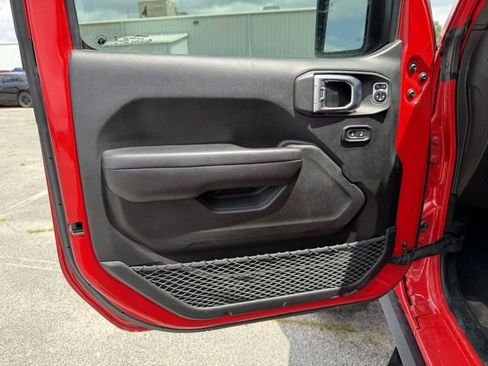 Used 2020 Jeep Gladiator Sport w/ Quick Order Package 24S AWD/4WD image 11