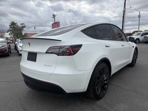 Used 2021 Tesla Model Y Performance AWD/4WD image 3
