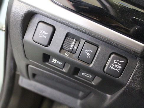 Used 2018 Subaru Forester 2.5i Touring image 11