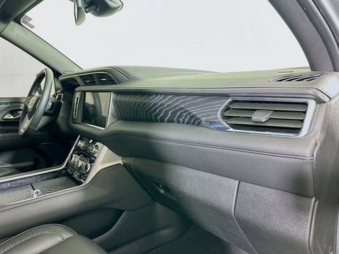 Certified 2024 GMC Yukon XL Denali w/ Max Trailering Package image 31