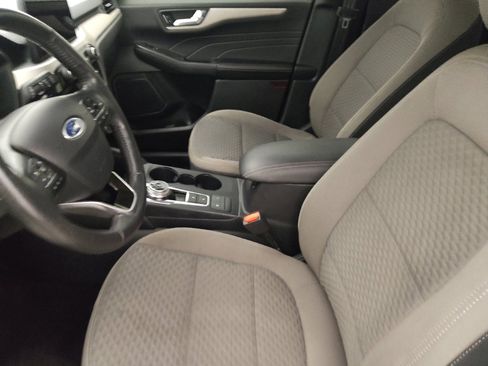 Used 2021 Ford Escape SE w/ Convenience Package FWD image 17