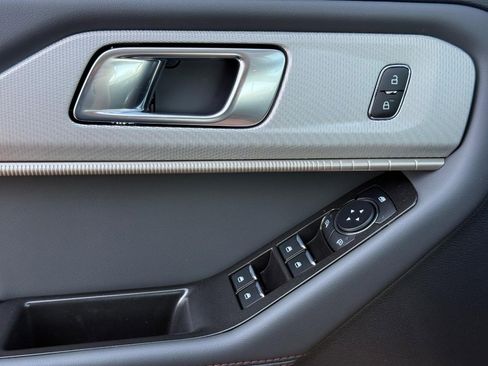 New 2026 Ford Explorer Active image 18