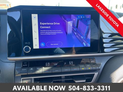 Certified 2025 Toyota Camry SE image 34