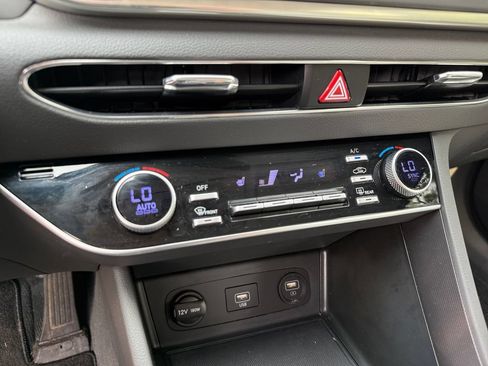 Used 2023 Hyundai Sonata SEL FWD image 17