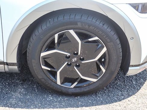 Certified 2024 Hyundai Ioniq 5 Limited RWD image 12